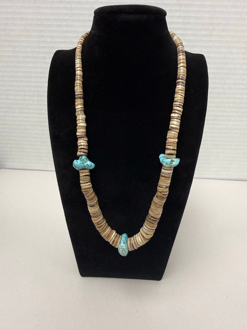 Vintage Native American Turquoise Heishi Shell Discs Necklace 18” Brown Cream